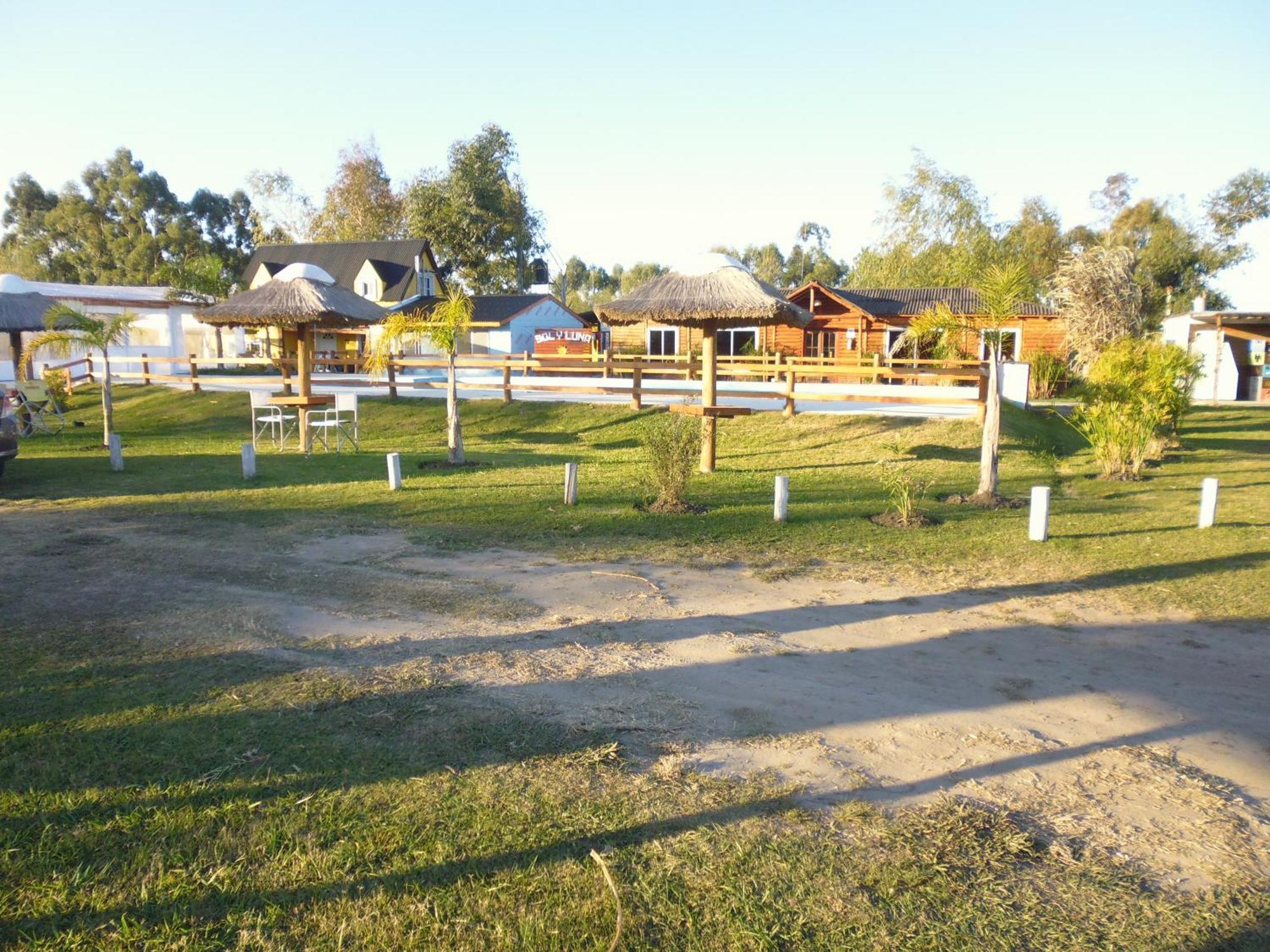 Complejo Sol Y Luna Gualeguaychu Bagian luar foto